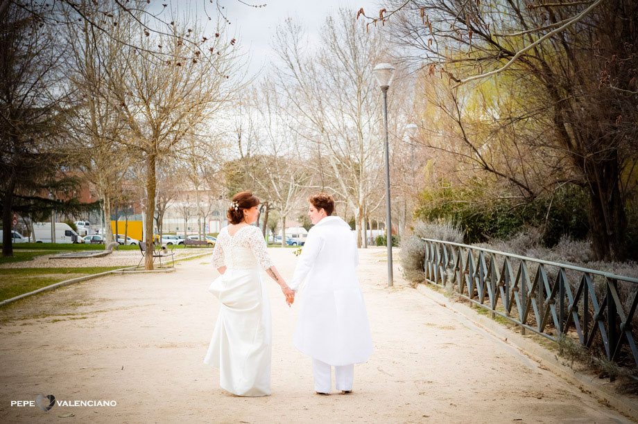Boda de amor en Madrid entre dos mujeres lesbianas
