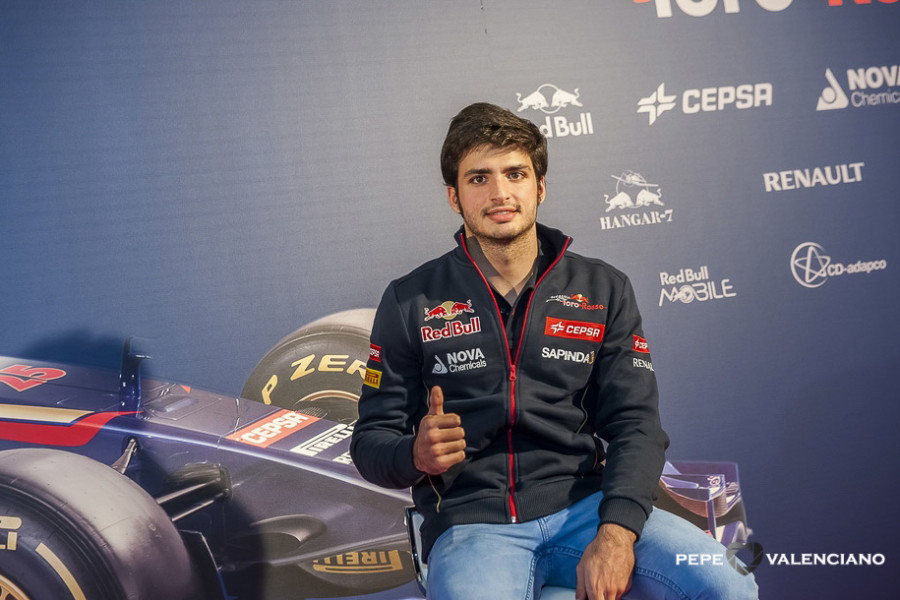 CARLOS SAINZ APUNTA ALTO