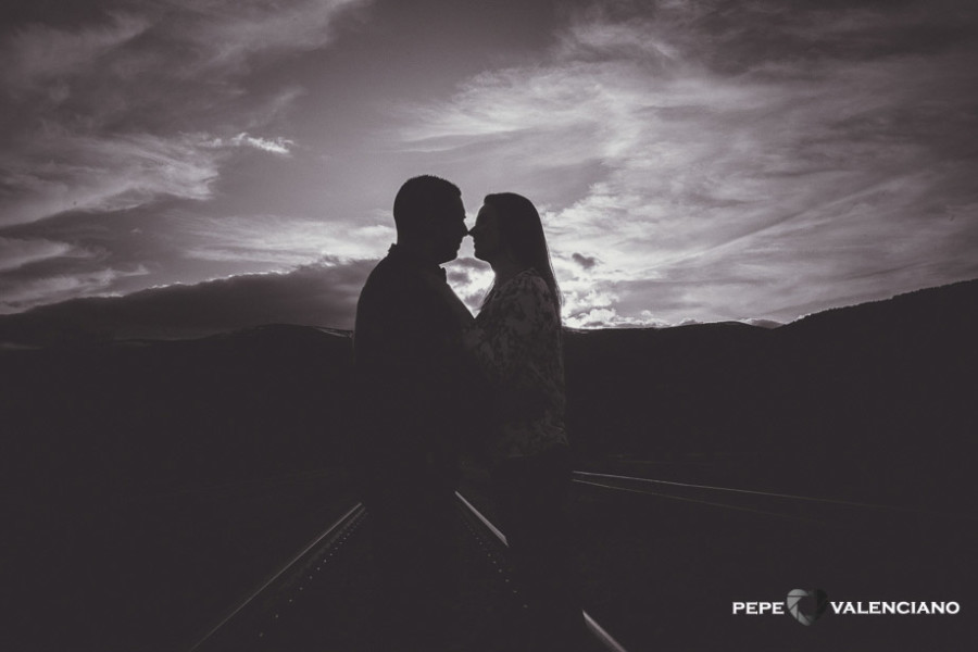 PREBODA EN ESTACION DE TREN