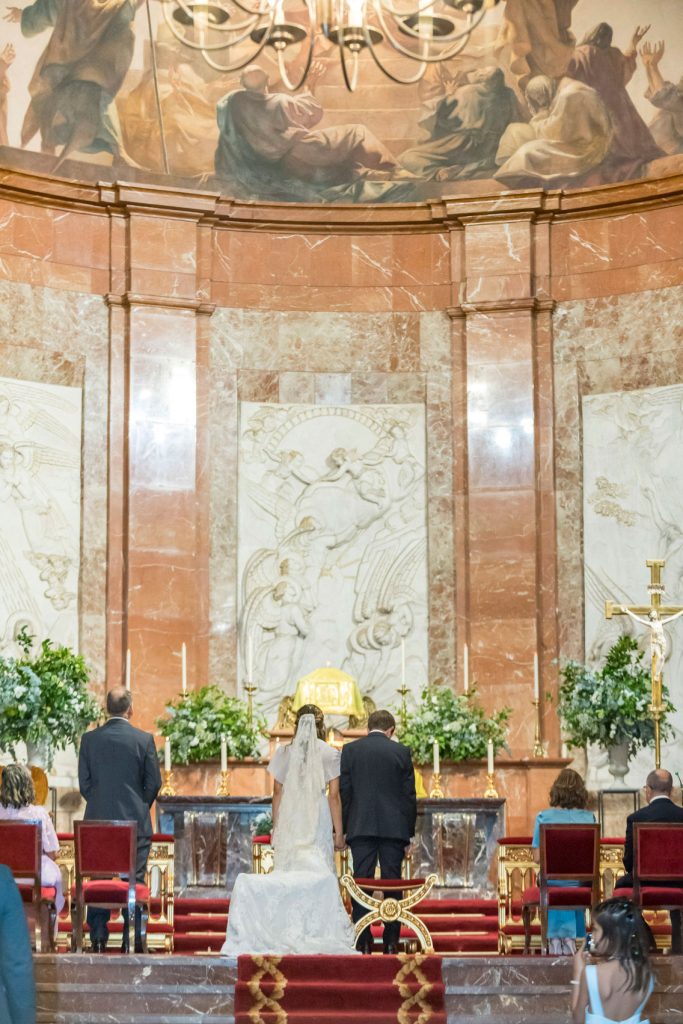 CEREMONIA EN LA IGLESIA ESPIRITU SANTO