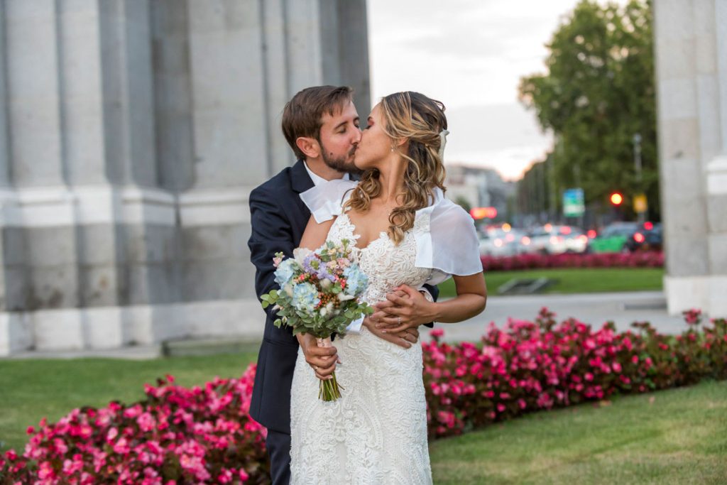 FOTOS DE PAREJA EN LA PUERTA DE ALCALA