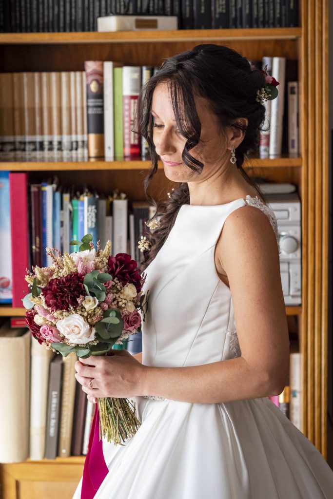 FOTO PREPARATIVOS DE LA NOVIA
