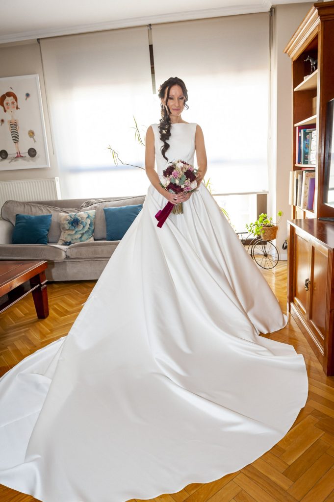 FOTO PREPARATIVOS DE LA NOVIA