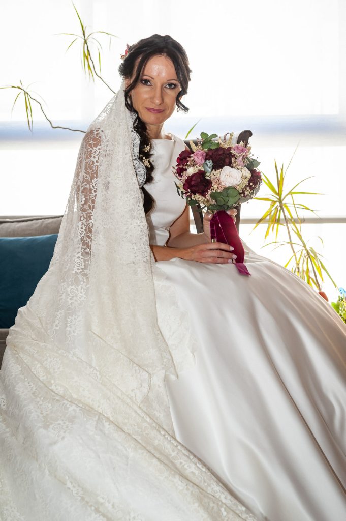 FOTO PREPARATIVOS DE LA NOVIA