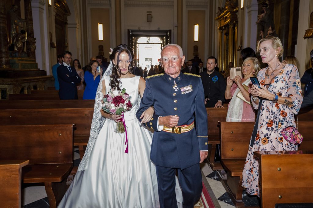 FOTO BODA EN IGLESIA CATEDRAL CASTRENSE