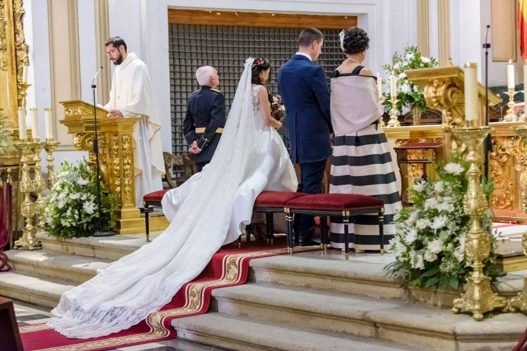 FOTO BODA EN IGLESIA CATEDRAL CASTRENSE