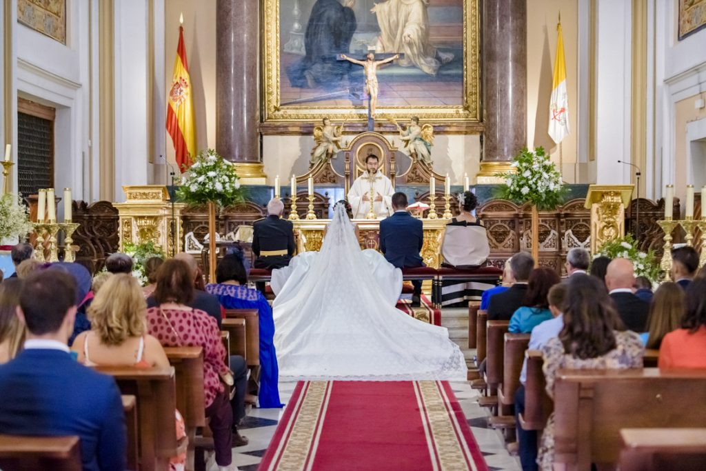 FOTO BODA EN IGLESIA CATEDRAL CASTRENSE