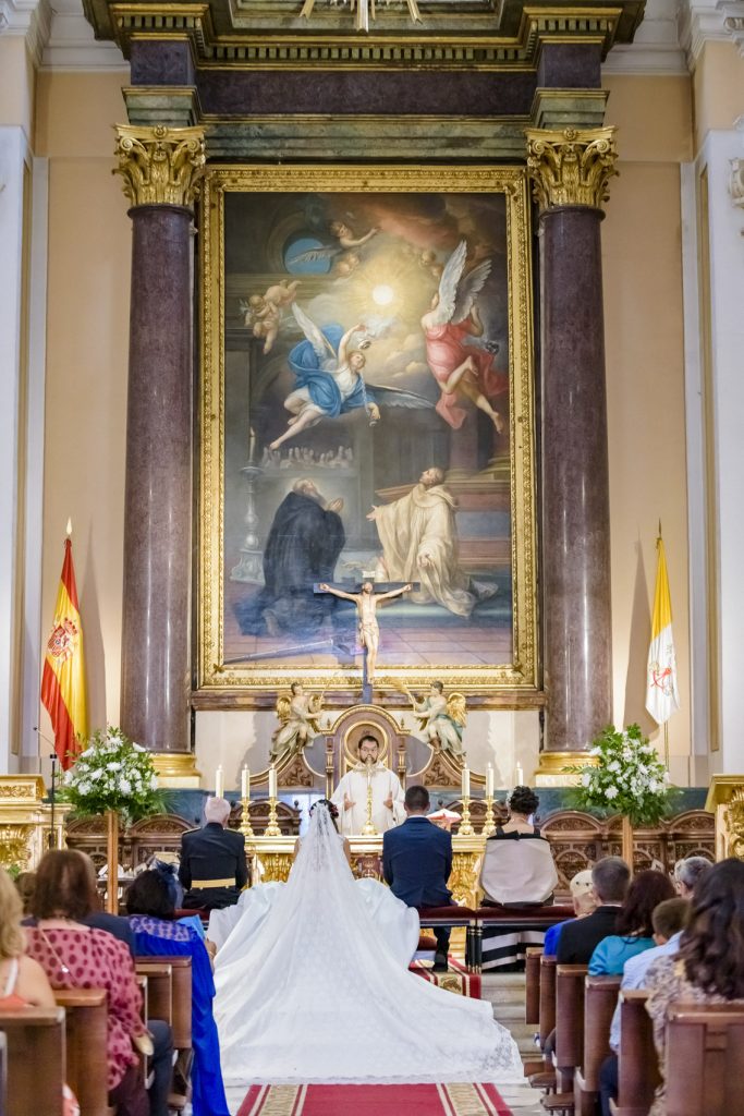 FOTO BODA EN IGLESIA CATEDRAL CASTRENSE