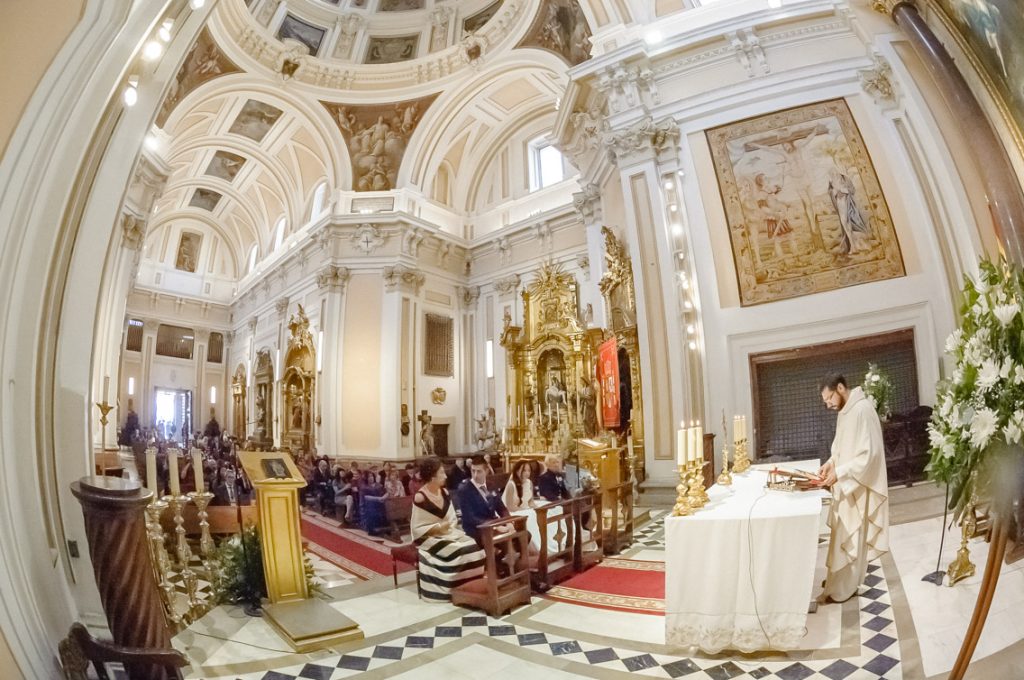 FOTO BODA EN IGLESIA CATEDRAL CASTRENSE